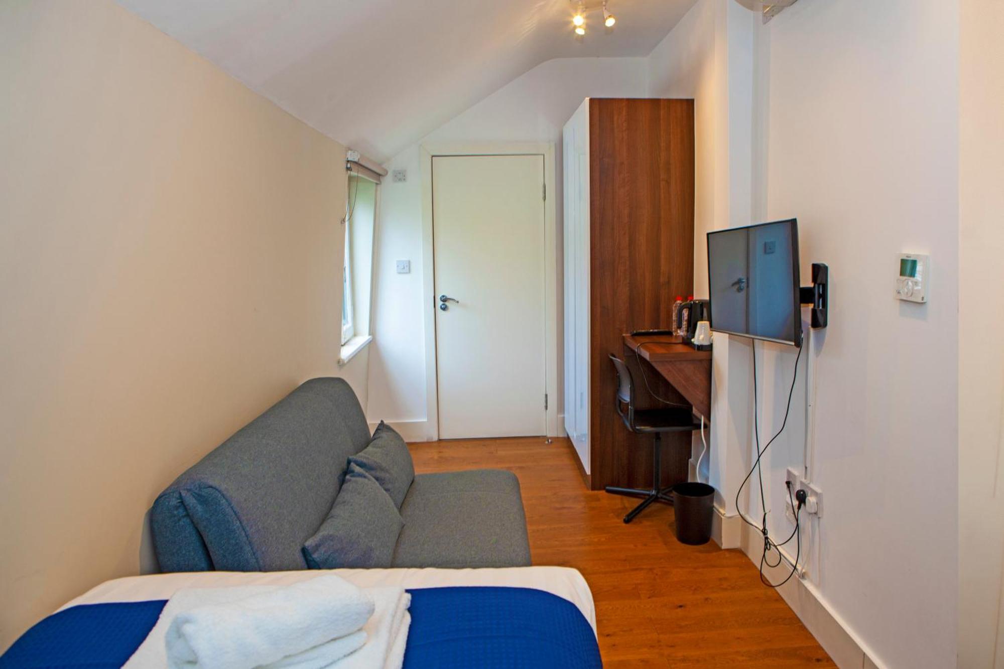 Putera Puteri Residence London Ngoại thất bức ảnh