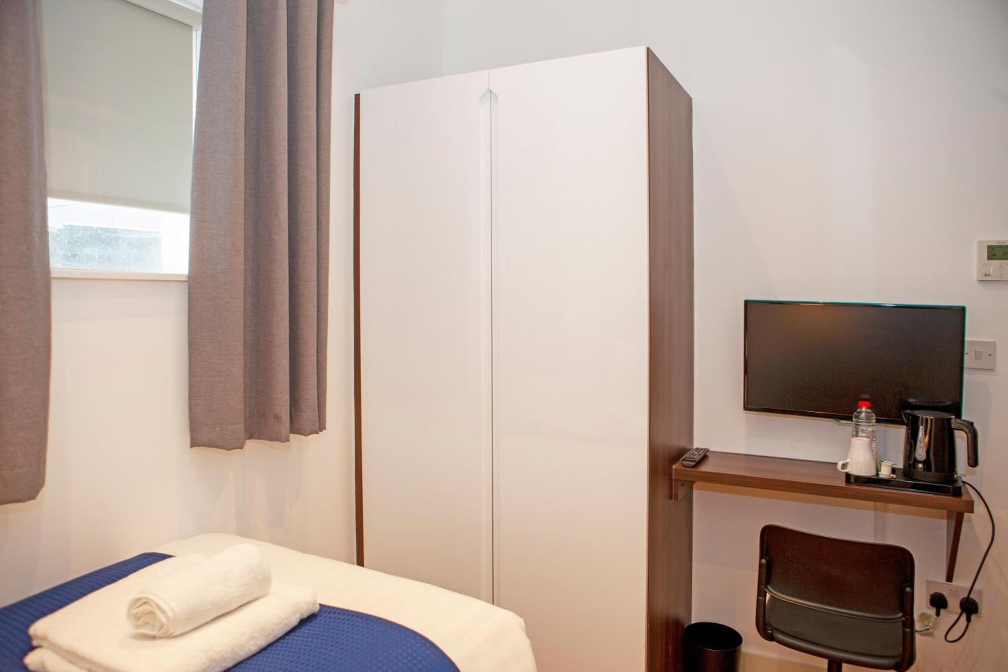 Putera Puteri Residence London Ngoại thất bức ảnh