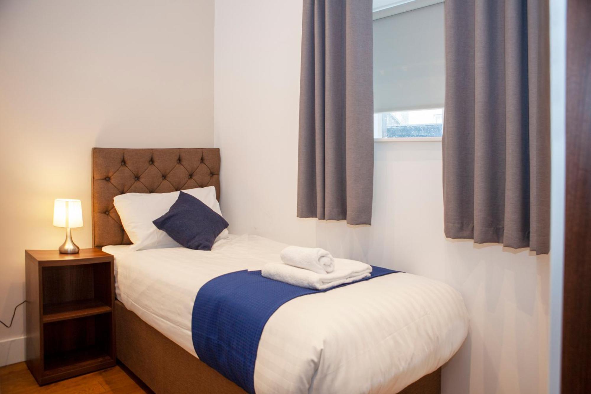 Putera Puteri Residence London Ngoại thất bức ảnh