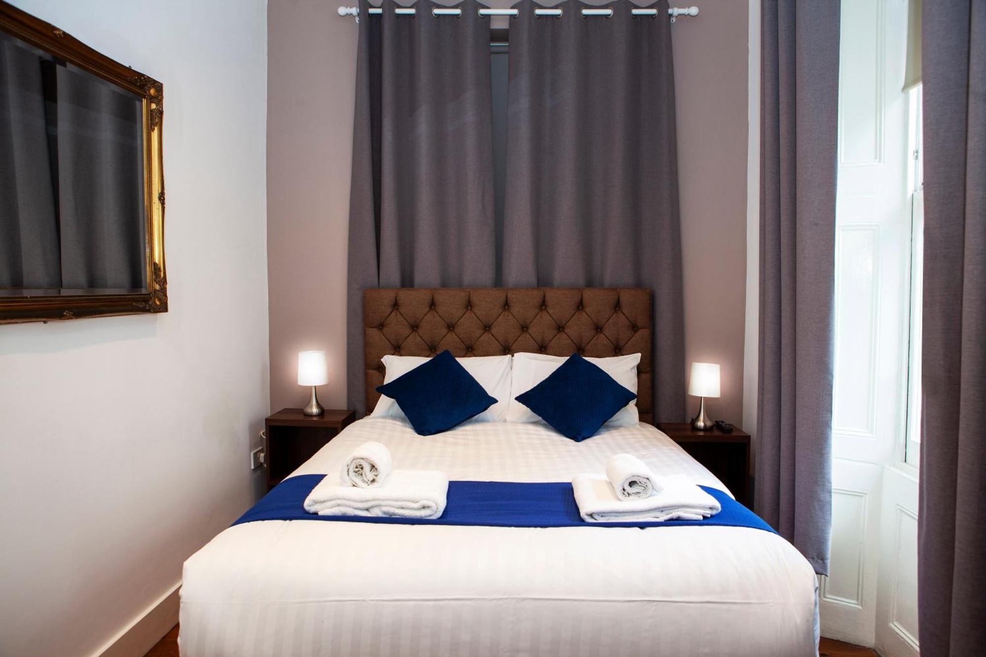 Putera Puteri Residence London Ngoại thất bức ảnh