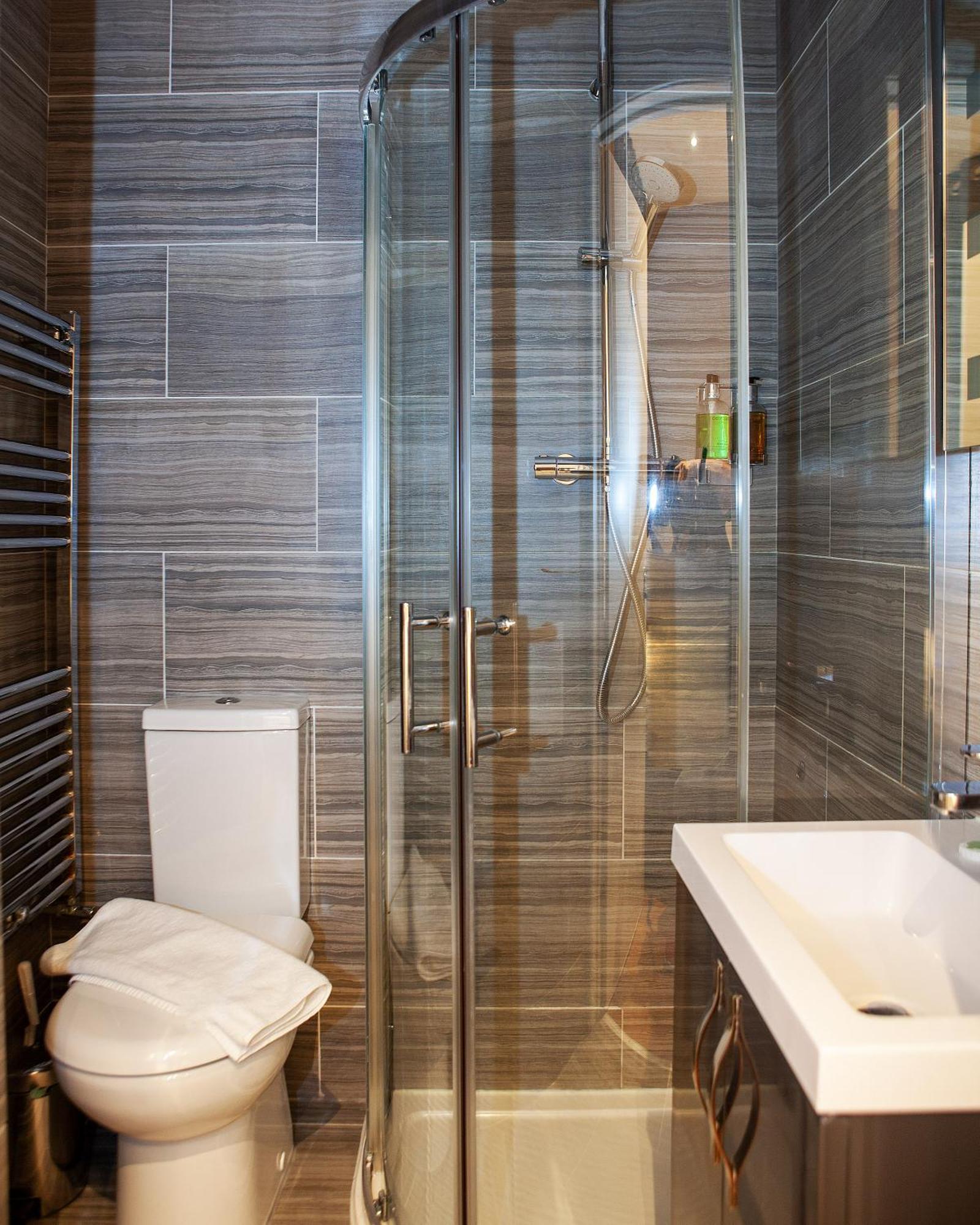 Putera Puteri Residence London Ngoại thất bức ảnh